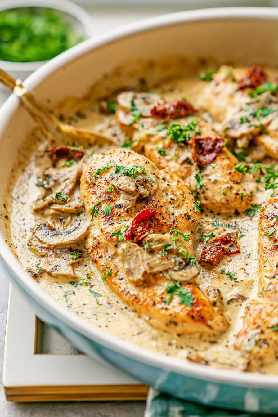 Easy 25-Minute Creamy Tuscan Chicken: Your Weeknight Savior